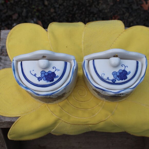 Vintage Ceramic Wall Pockets – Blue Grape Design – Farmhouse Canisters - Picture 12 of 15